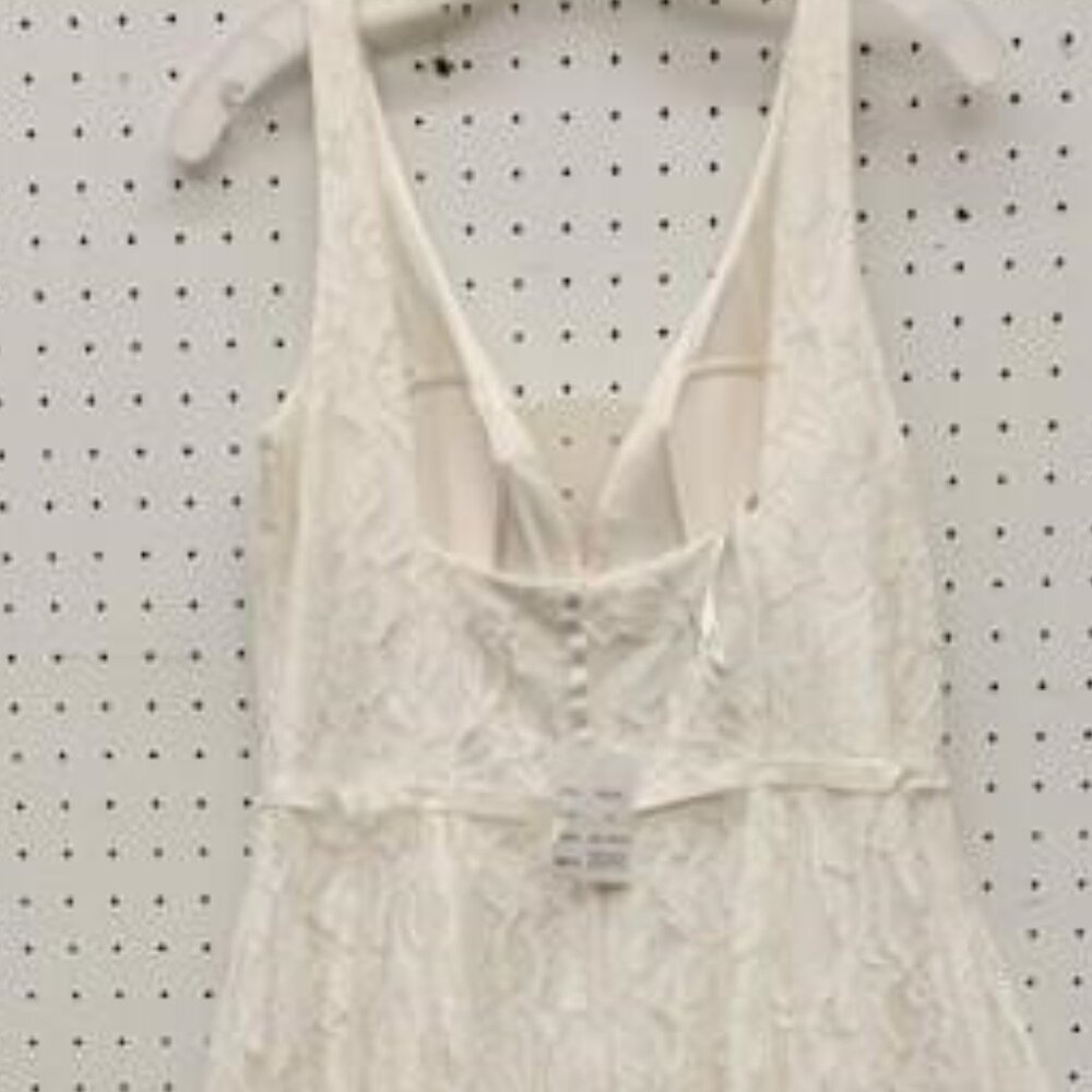 NWT DB Ivory wedding dress, square back allover stretch lace sweetheart size 14 - Picture 7 of 11
